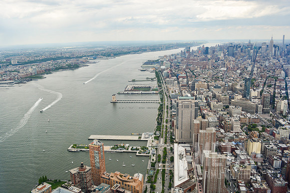 Aerial photo of Hudson River and West side of Manhattan