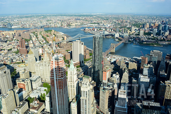 Aerial photo of Brooklyn Bridge, Manhattan Bridge and Williamsburg Bridge