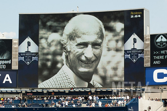 Old Timers' Day at Yankee Stadium 2010 | Bob Sheppard 1910-2010 Honored at Yankee Stadium