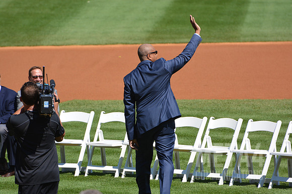 Tribute to Derek Jeter | Bernie WIliams Introduced