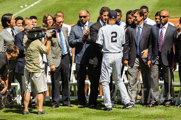 Tribute to Derek Jeter | Derek Jeter Congratulated!
