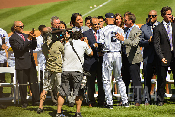 Tribute to Derek Jeter | Derek Jeter Congratulated!