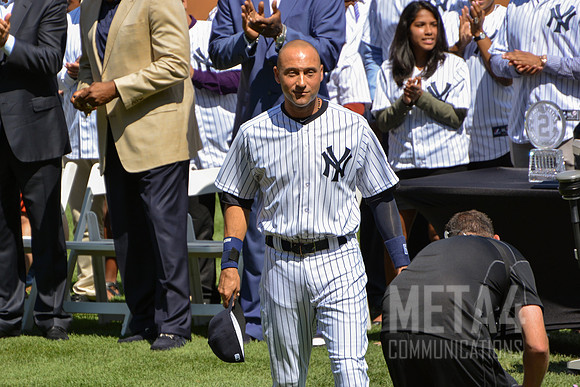 Tribute to Derek Jeter | Derek Jeter Thanks the Fans