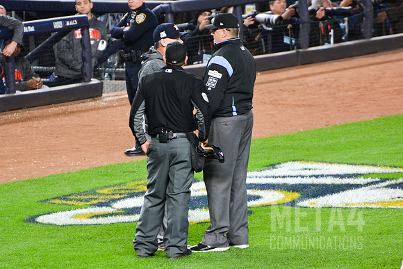 2017 ALCS Game 4 | Umpires
