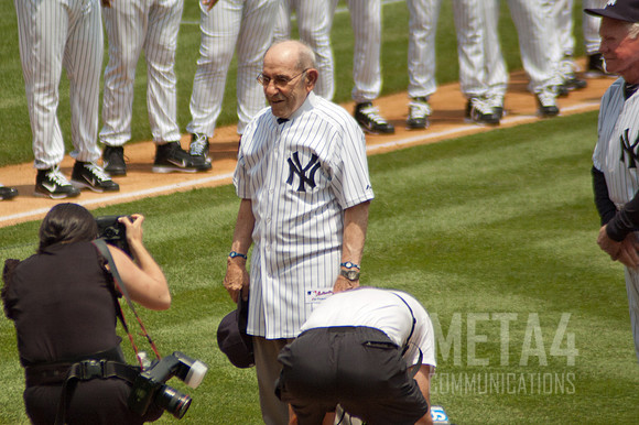 Old Timers Day At Yankee Stadium 2011 | Yogi Berra