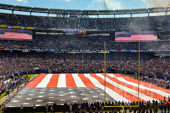 2019 Season Opening Game | National Anthem at MetLife Stadium
