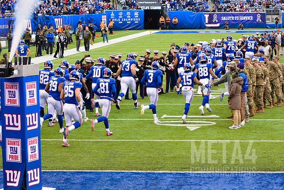 Giants Take the Field | MetLife Stadium
